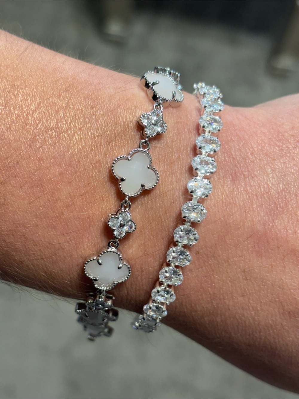 Silver Clover Motif & Tennis Bracelet Set in White